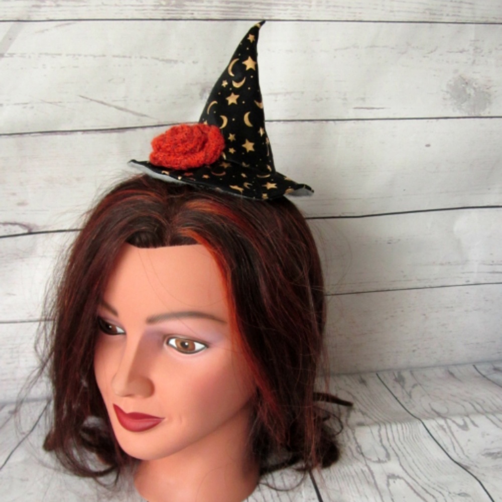 Black & Gold Mini Witch Hat NWOT